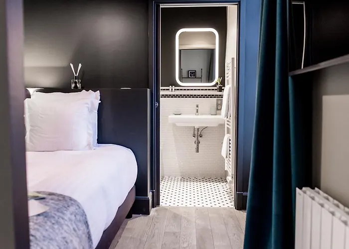 1er Etage Sopi-montmartre 3* Paris