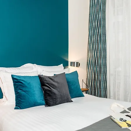 1er Etage Sopi-montmartre 3*
