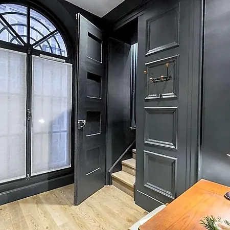 1er Etage Sopi-montmartre 3*