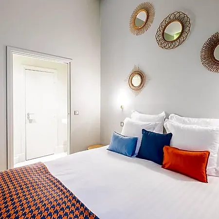 1er Etage Sopi-montmartre Paříž
