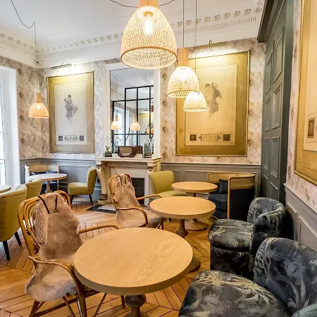 1er Etage Sopi-montmartre Paris