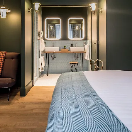 Hotel 1er Etage Sopi-montmartre 3*