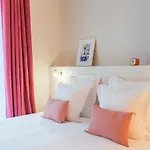 1er Etage Sopi-montmartre 3* باريس