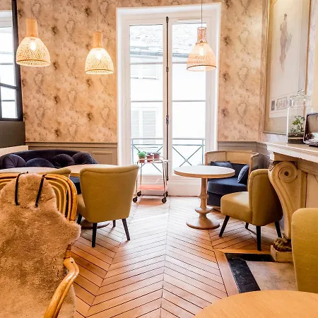 1er Etage Sopi-montmartre Hotel Parijs