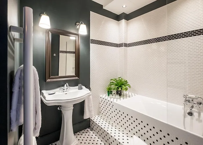 1er Etage Sopi-montmartre Hotel 3*