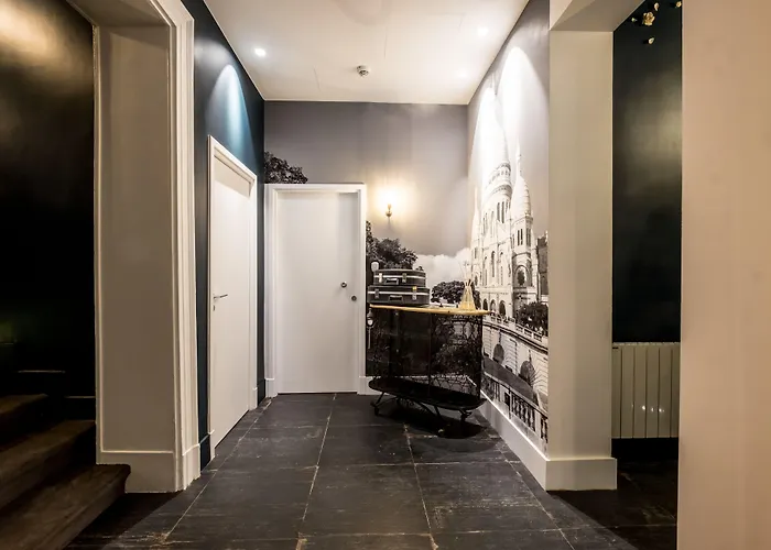 Hotel 1er Etage Sopi-montmartre 3*